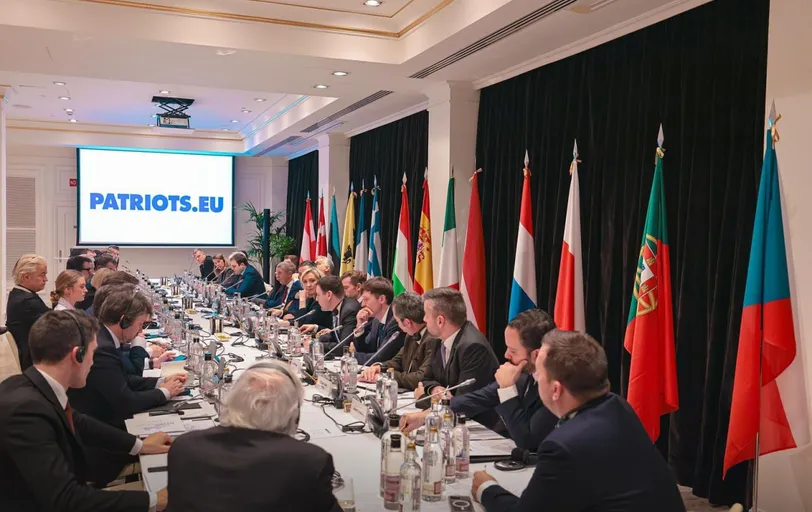 Patrioții pentru Europa întrunire